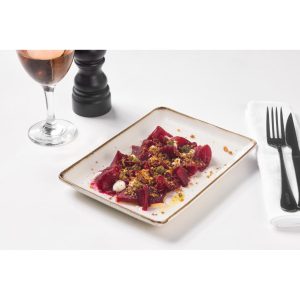 Carpaccio de betterave cuit en croute de sel